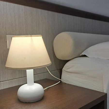 לינה וארוחת בוקר אורוסיי Domo - Guest-House Il Nespolo Fiorito מראה חיצוני תמונה
